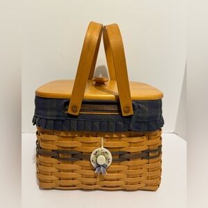 Longaberger Collector’s  Club Harbor Basket w/ Lid, Liner & Protector 1998